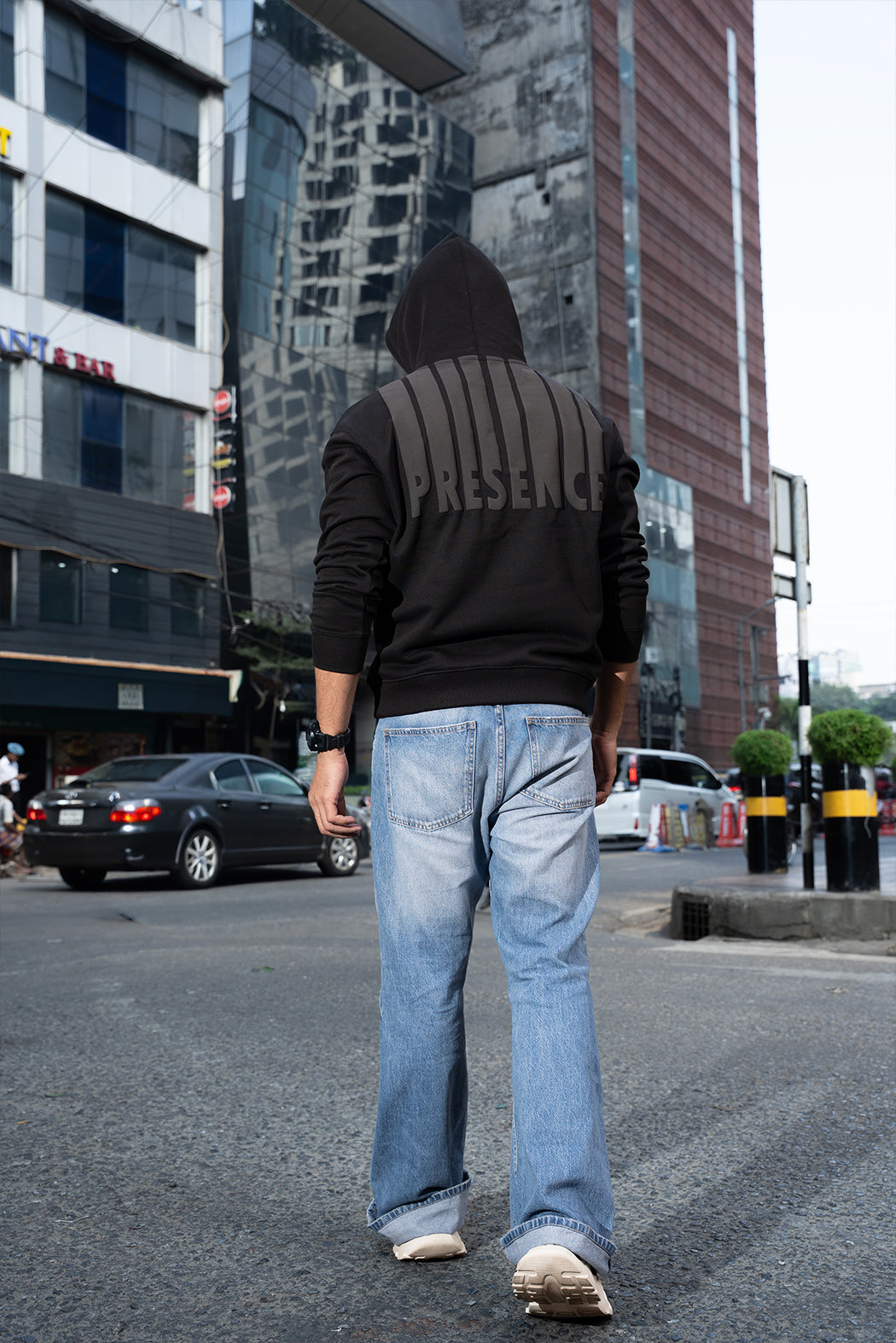 PRESENCE- MENS OVERSIZED DROP HOODIE - BLACK