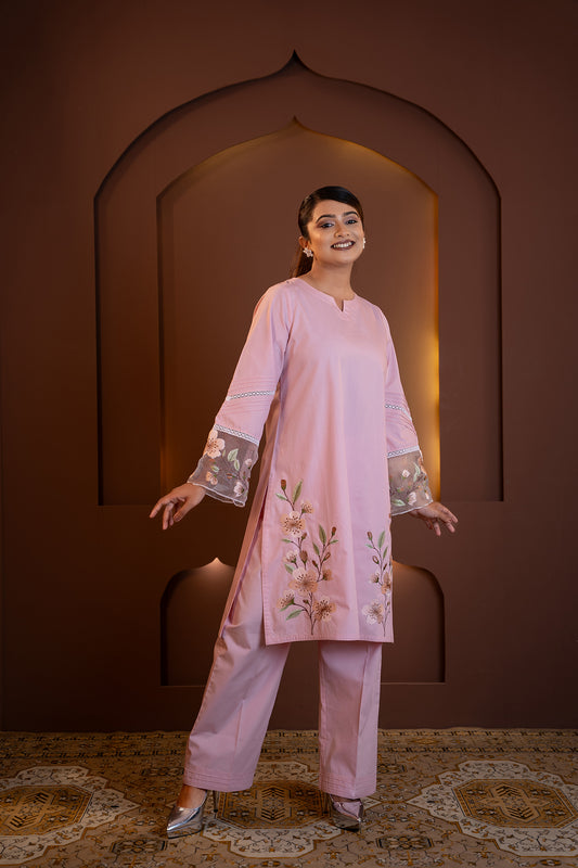 Gulabi Noor - Blush Pink Embroidered Kurta Set with Dupatta