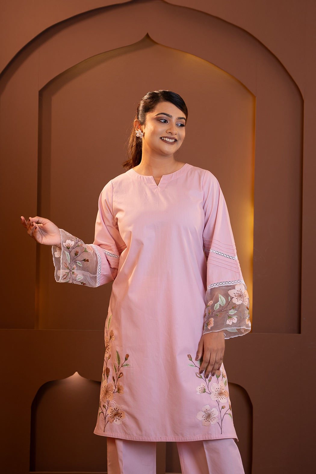 Gulabi Noor - Blush Pink Embroidered Kurta Set with Dupatta