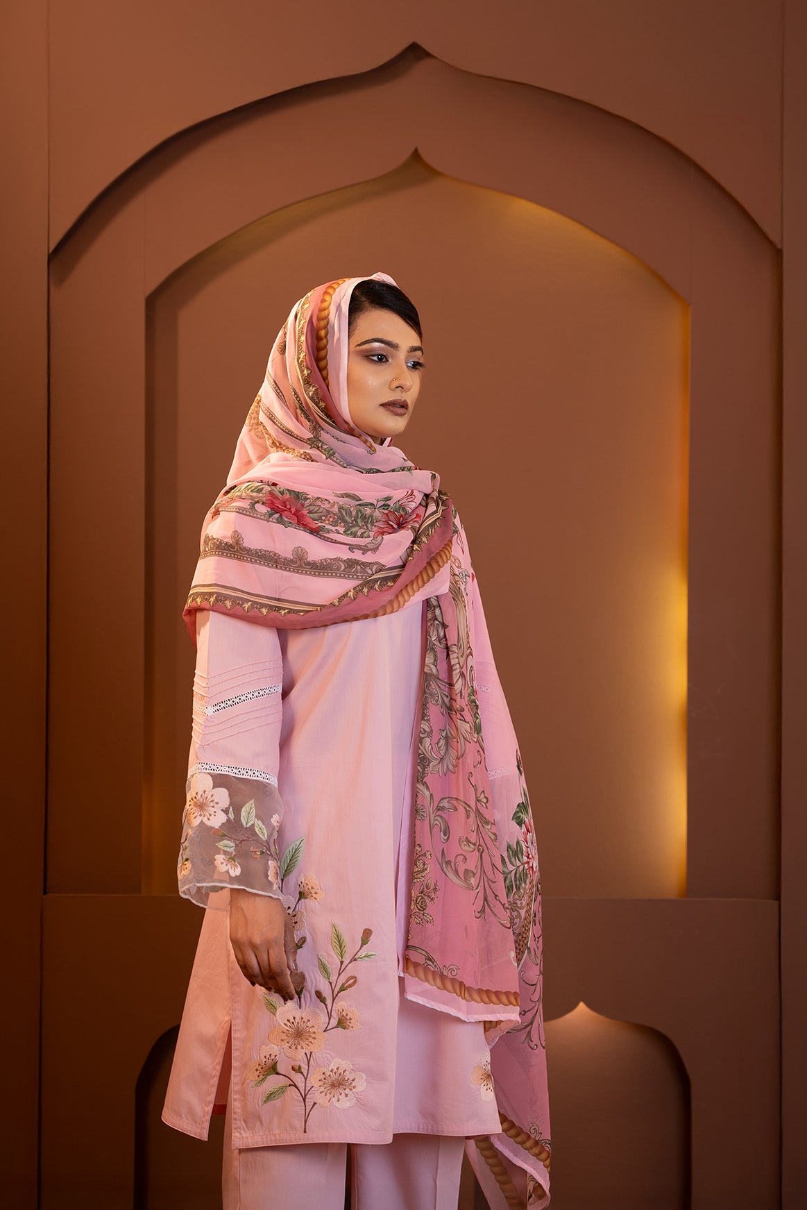 Gulabi Noor - Blush Pink Embroidered Kurta Set with Dupatta