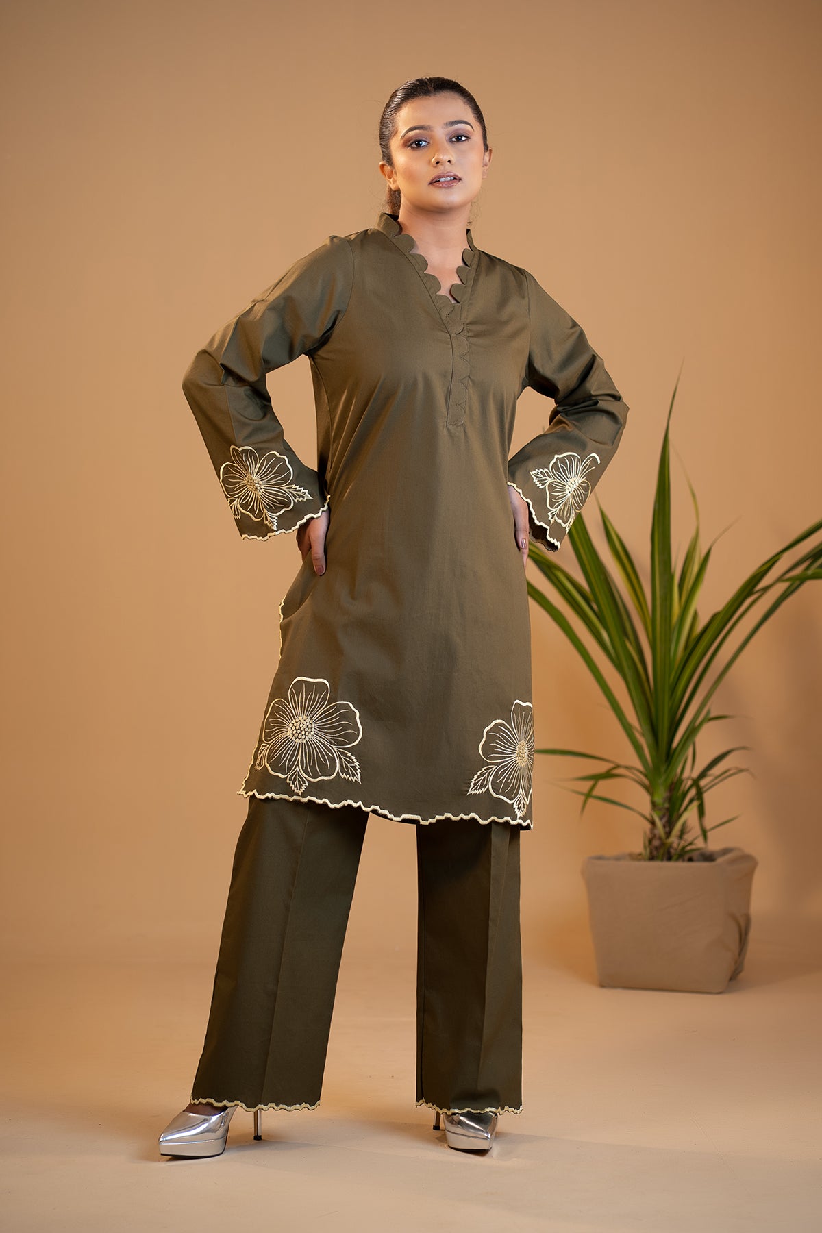 Husan-e-Zaitoon : Olive Embroidered Kurta Set