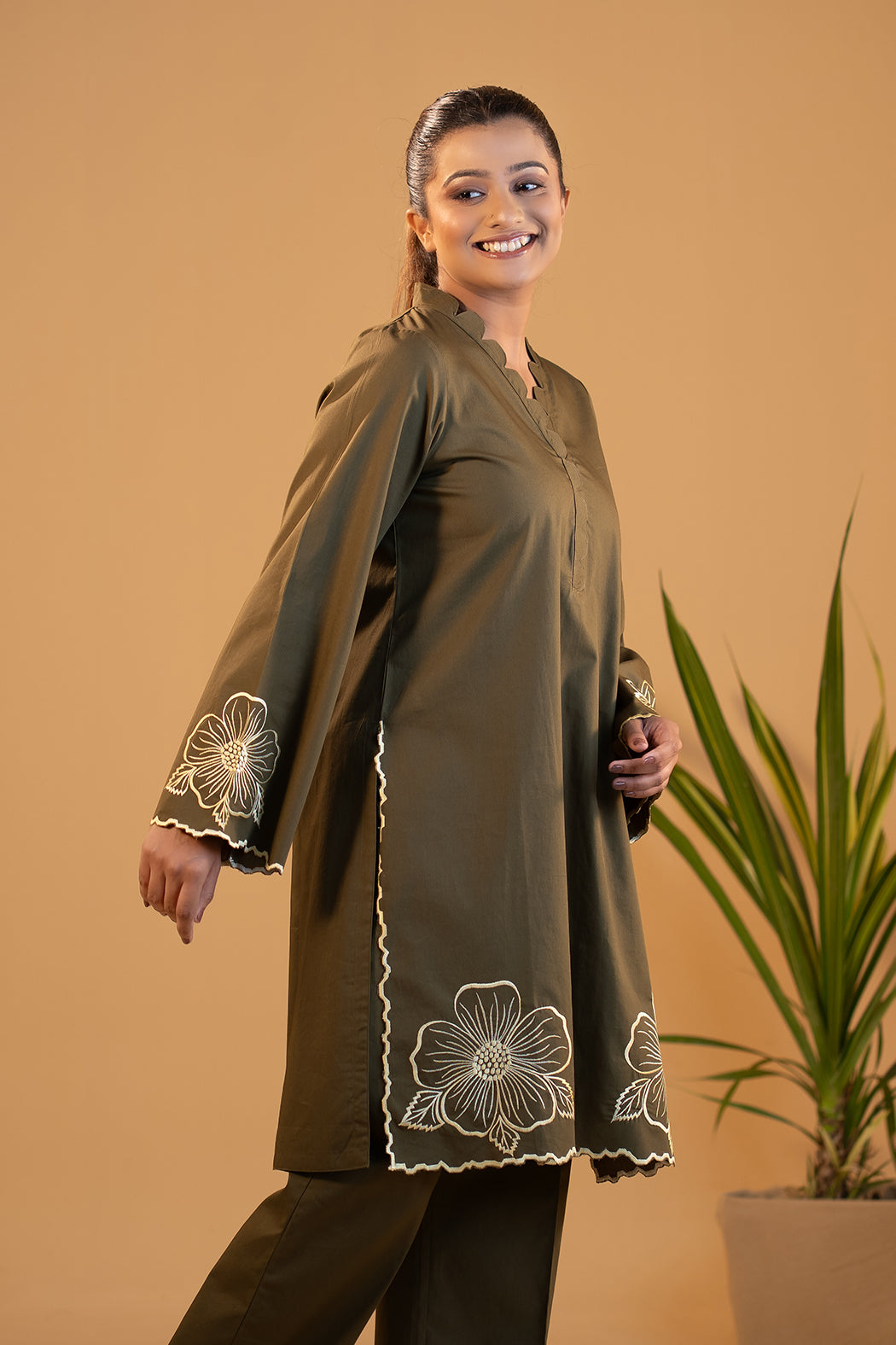 Husan-e-Zaitoon : Olive Embroidered Kurta Set