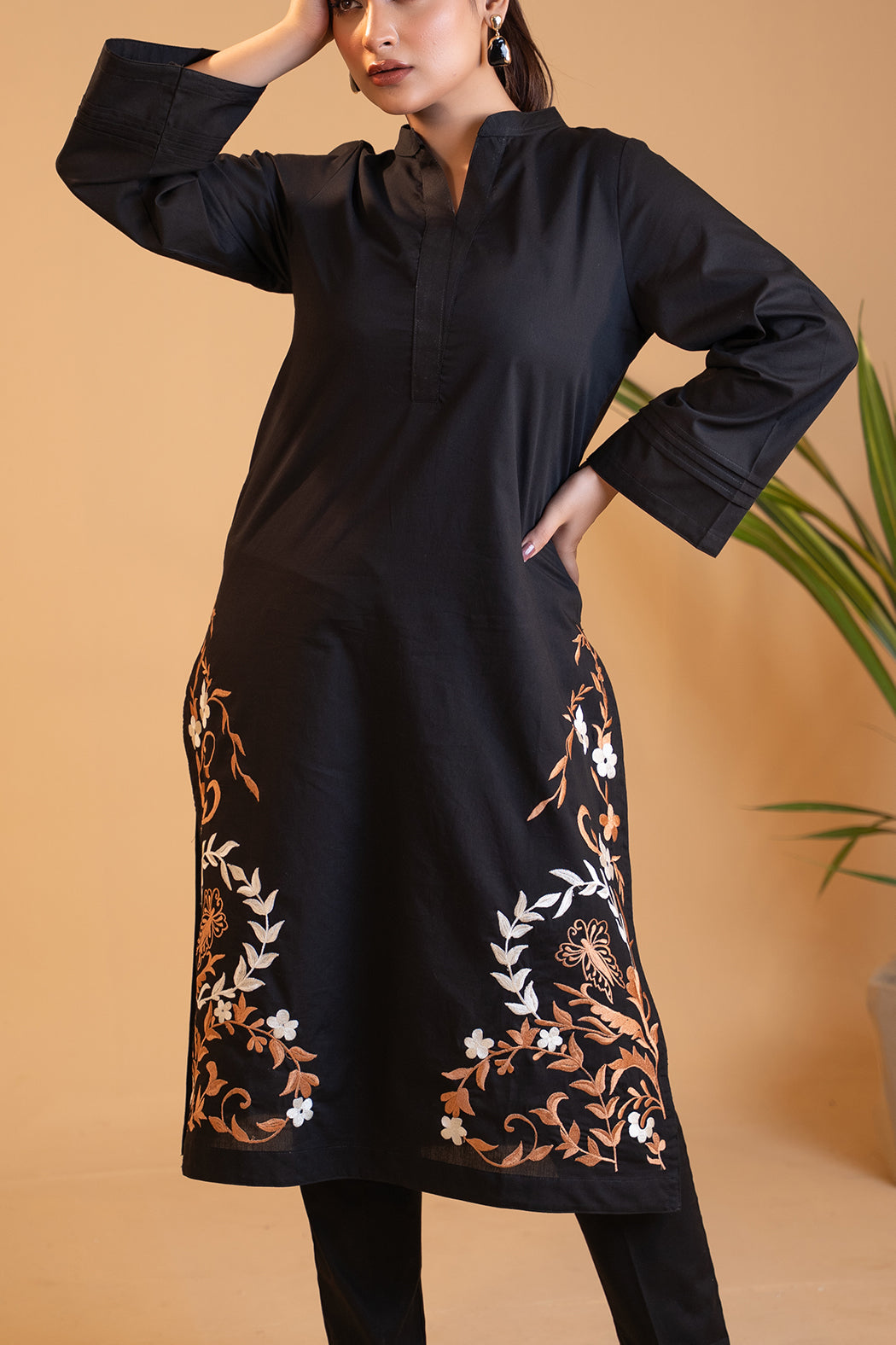 Shabnam - Black Embroidered Kurta Set