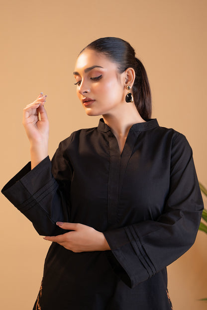 Shabnam - Black Embroidered Kurta Set