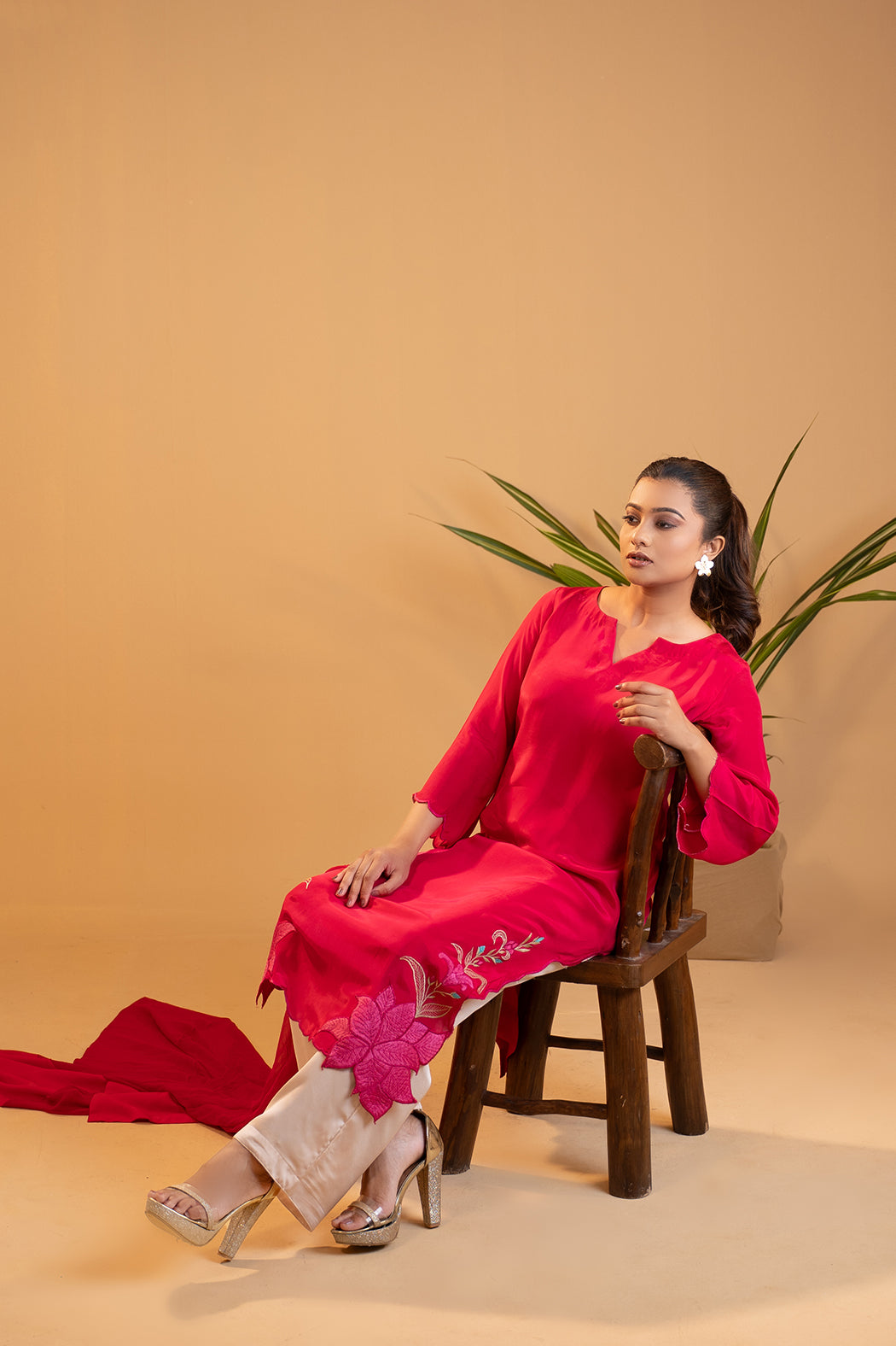 Magenta Muse - Artistic & Inspiring Embroidered kurta set with Dupatta